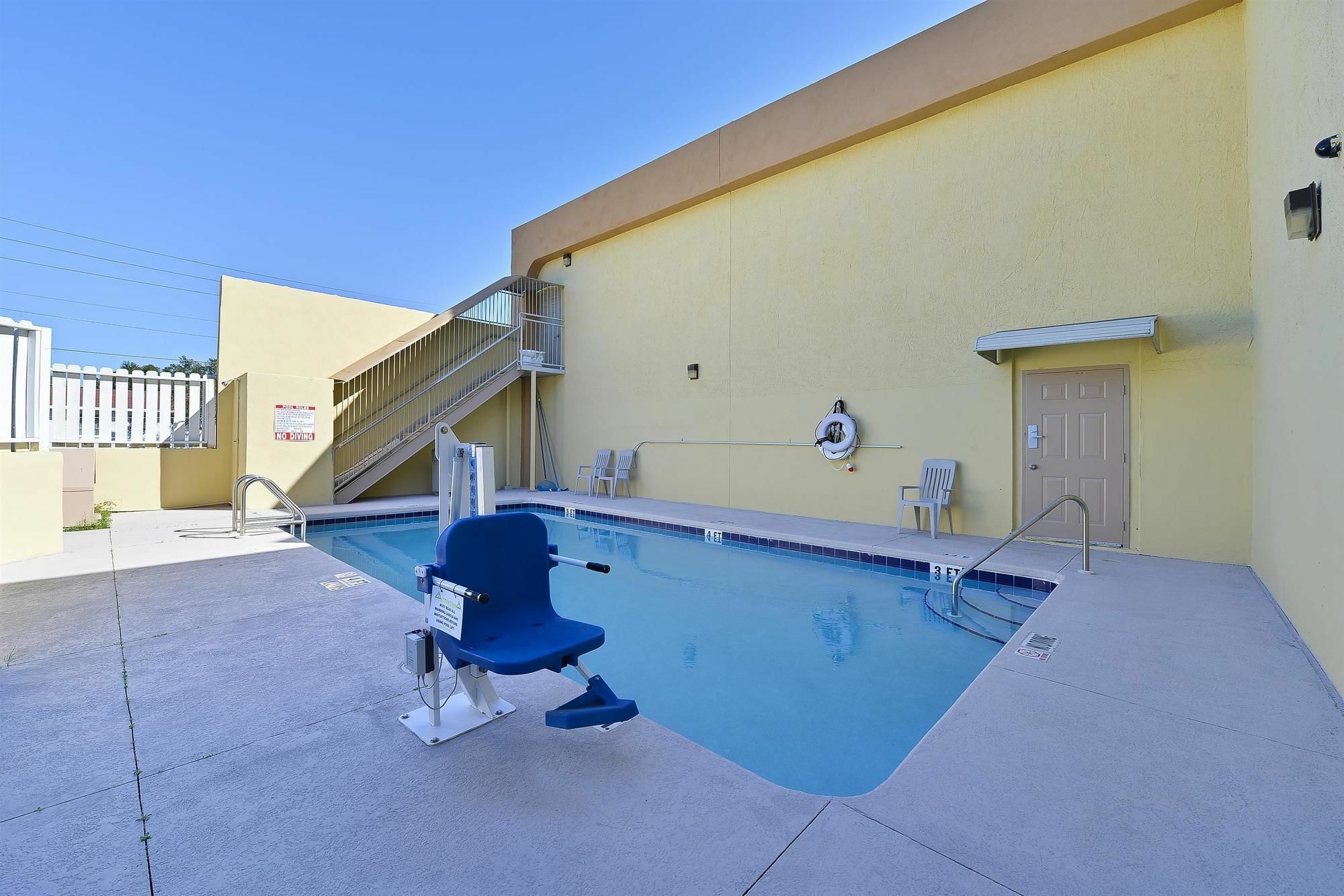 Travel Inn Winter Haven Exterior foto